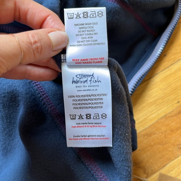 Weird Fish blue fleece with lavender trim and front zipper. - Picture 6 of 7